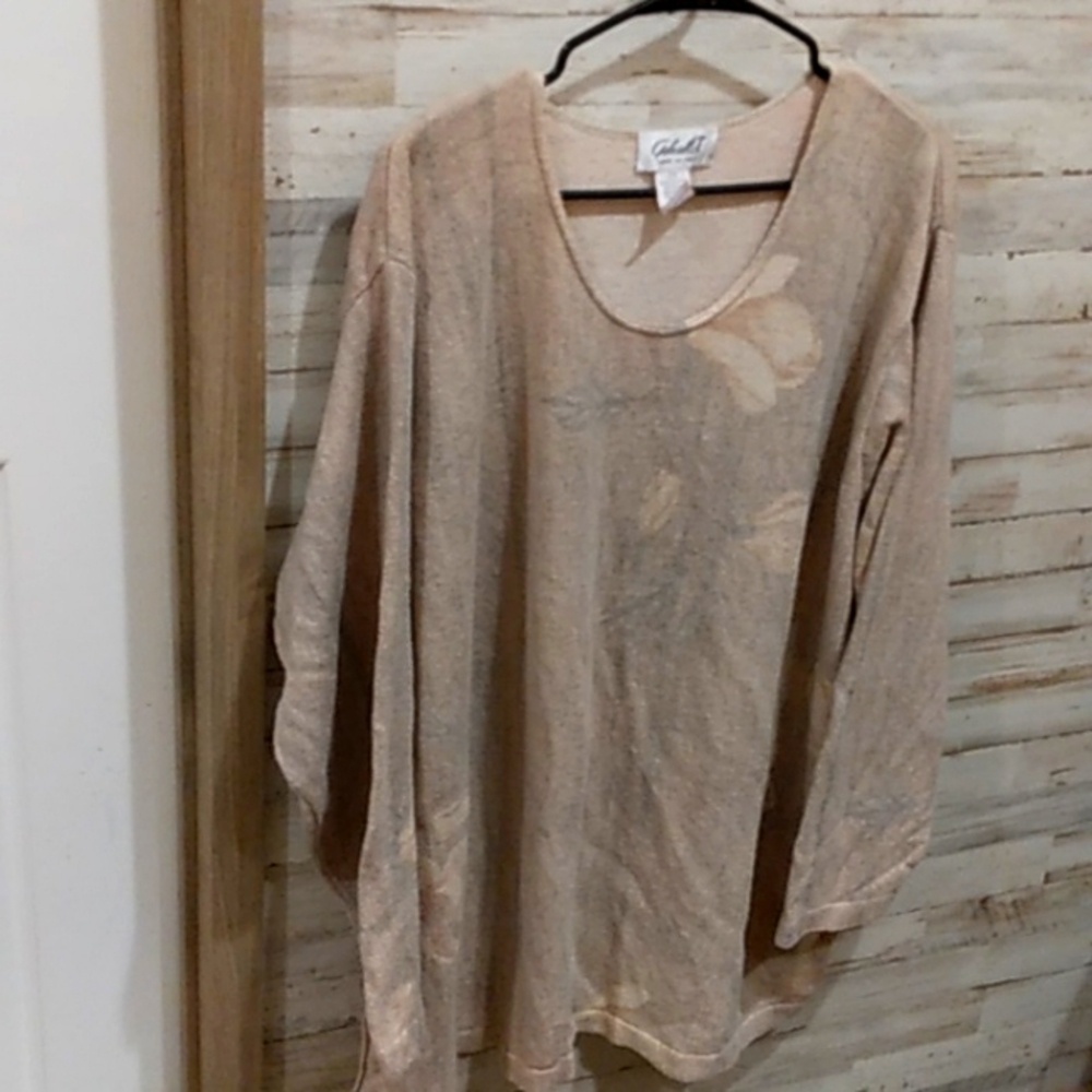 Gabrielle women's sweater.   Box 285.  5/23